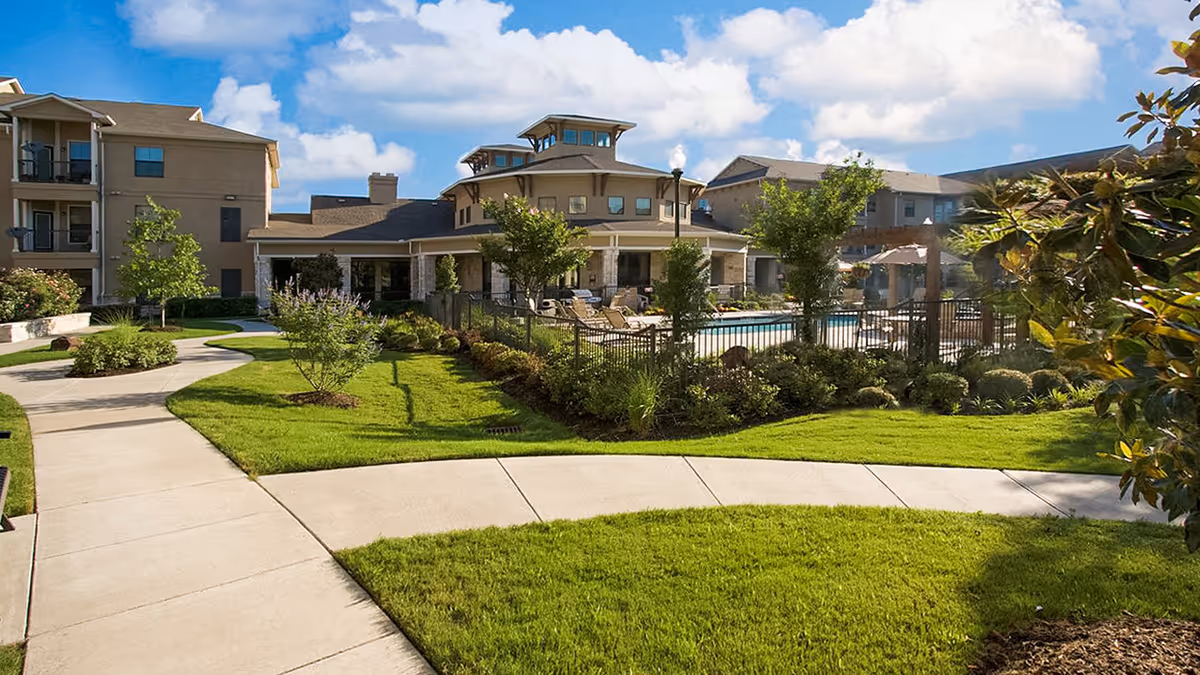 Photo 7 of Chateau McKinney