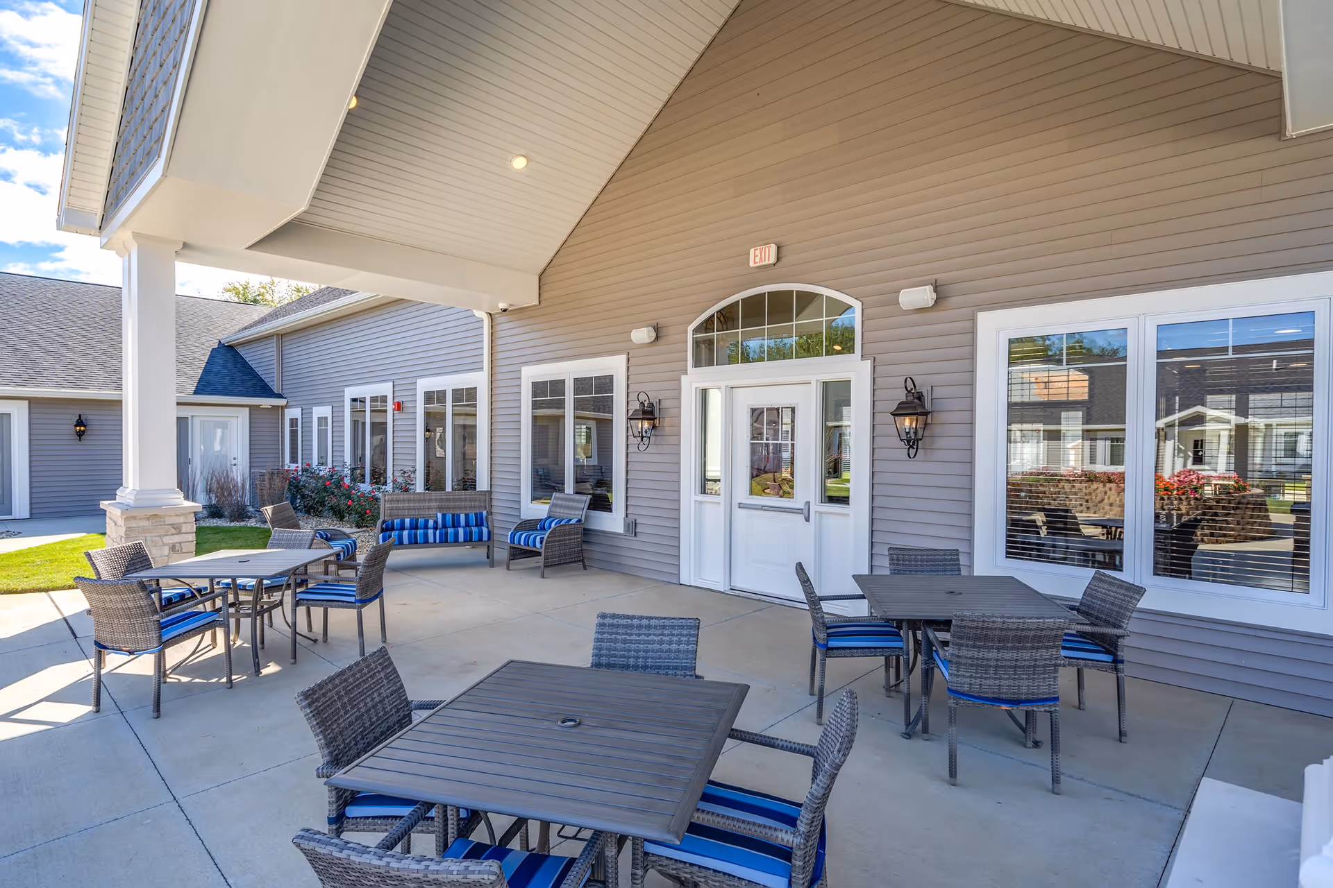 Photo 8 of Villas of Holly Brook Assisted Living & Memory Care: Mt Carmel, IL