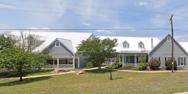 Photo 2 of Arbor House Fredericksburg