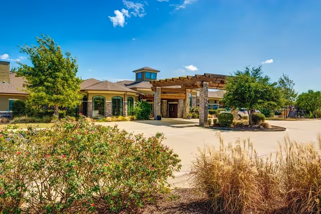 Photo of The Auberge at Benbrook Lake