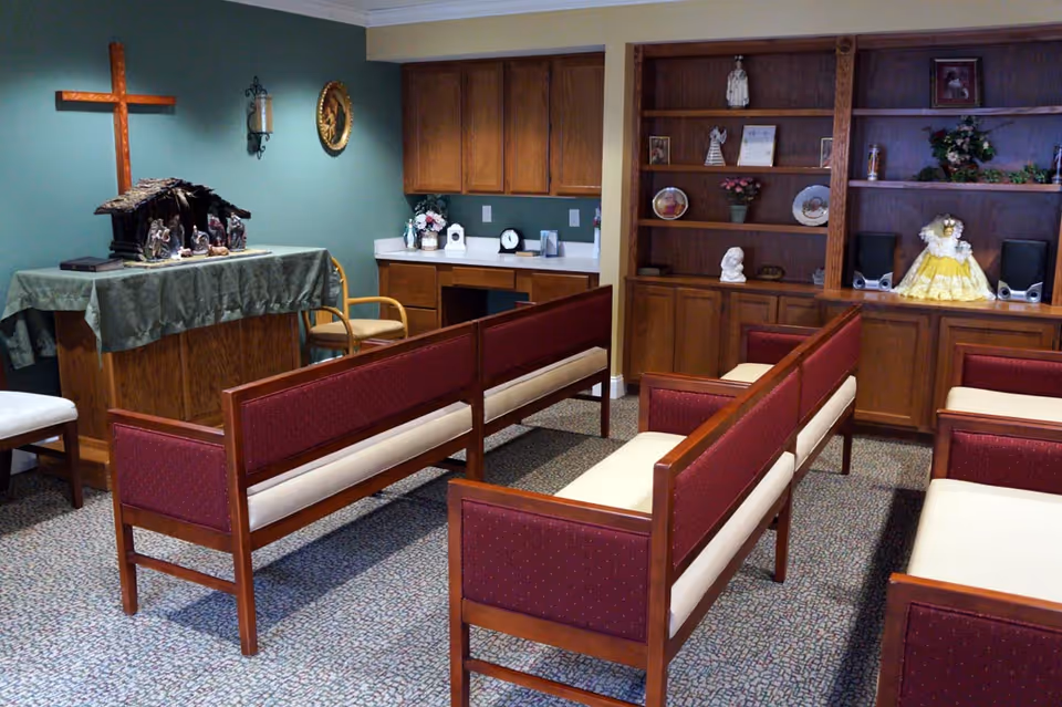 Photo 6 of Peregrine Senior Living at Orchard Park | Memory Care in Orchard Park, NY