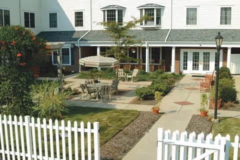 Photo 3 of Devon Oaks Assisted Living Community