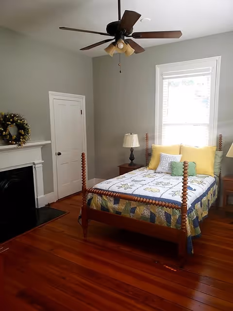 Photo 6 of Cave Spring Manor