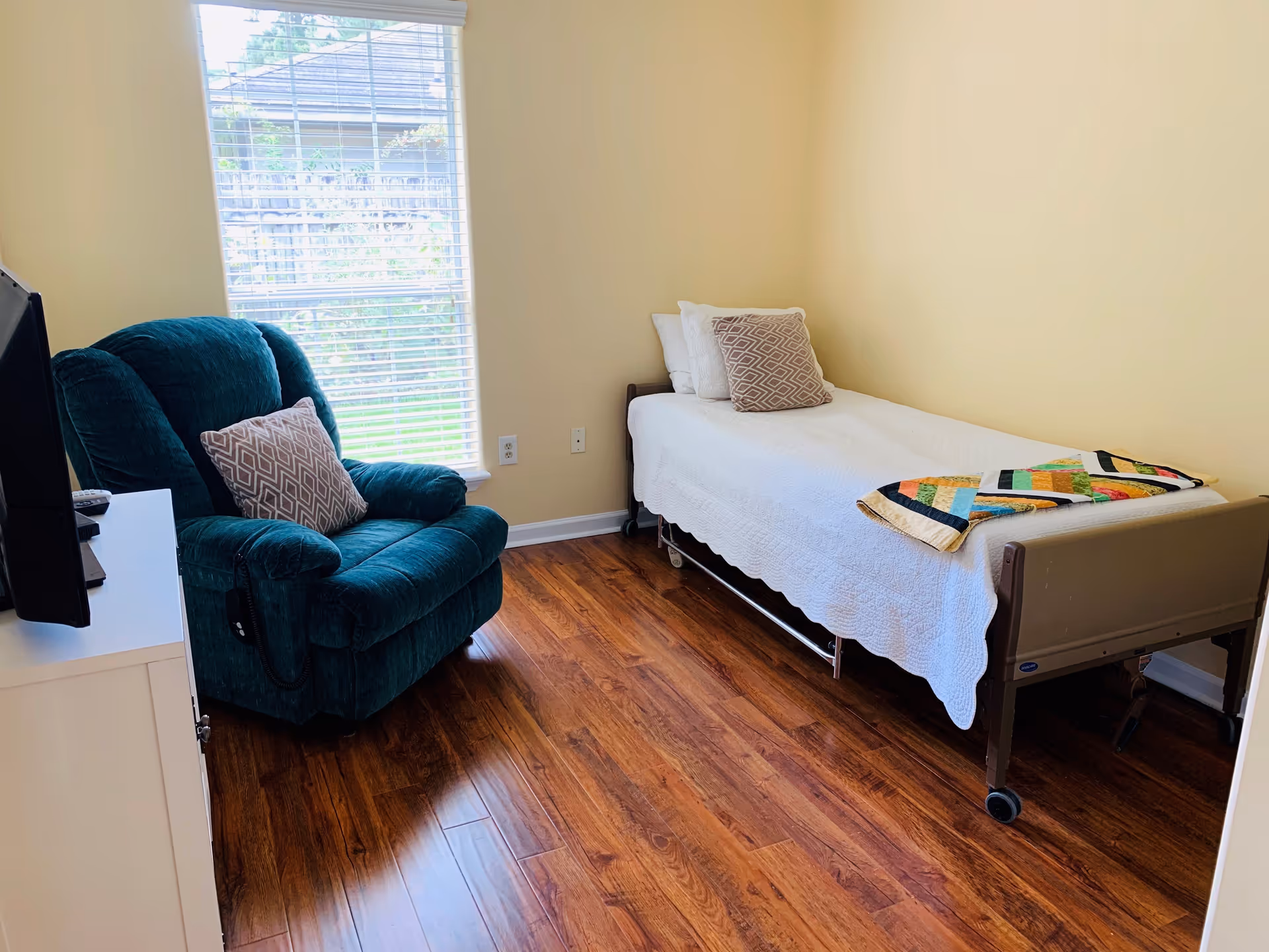Photo 4 of Caring Hands Senior Care Home Inc.
