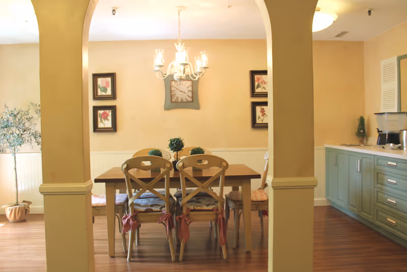 Photo 14 of Wood Glen Senior Living
