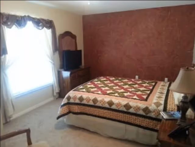 Photo 2 of Paradise Hill Home ALF