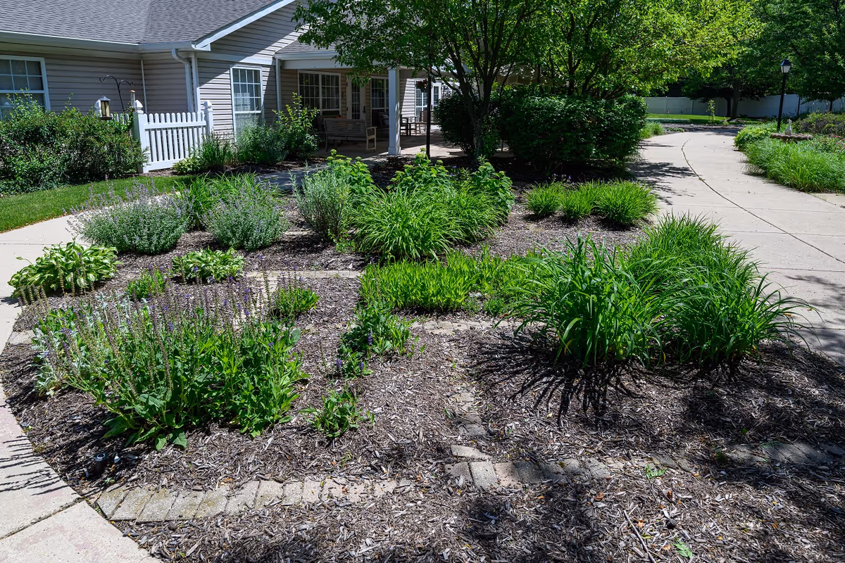 Photo 4 of Arden Courts of Geneva