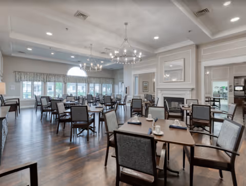 Photo 10 of Cedarhurst Senior Living of Godfrey