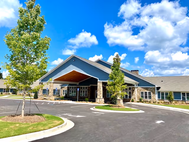 Photo 2 of Manor Lake Hamilton Mill - Assisted Living & Memory Care in Buford, Dacula, GA