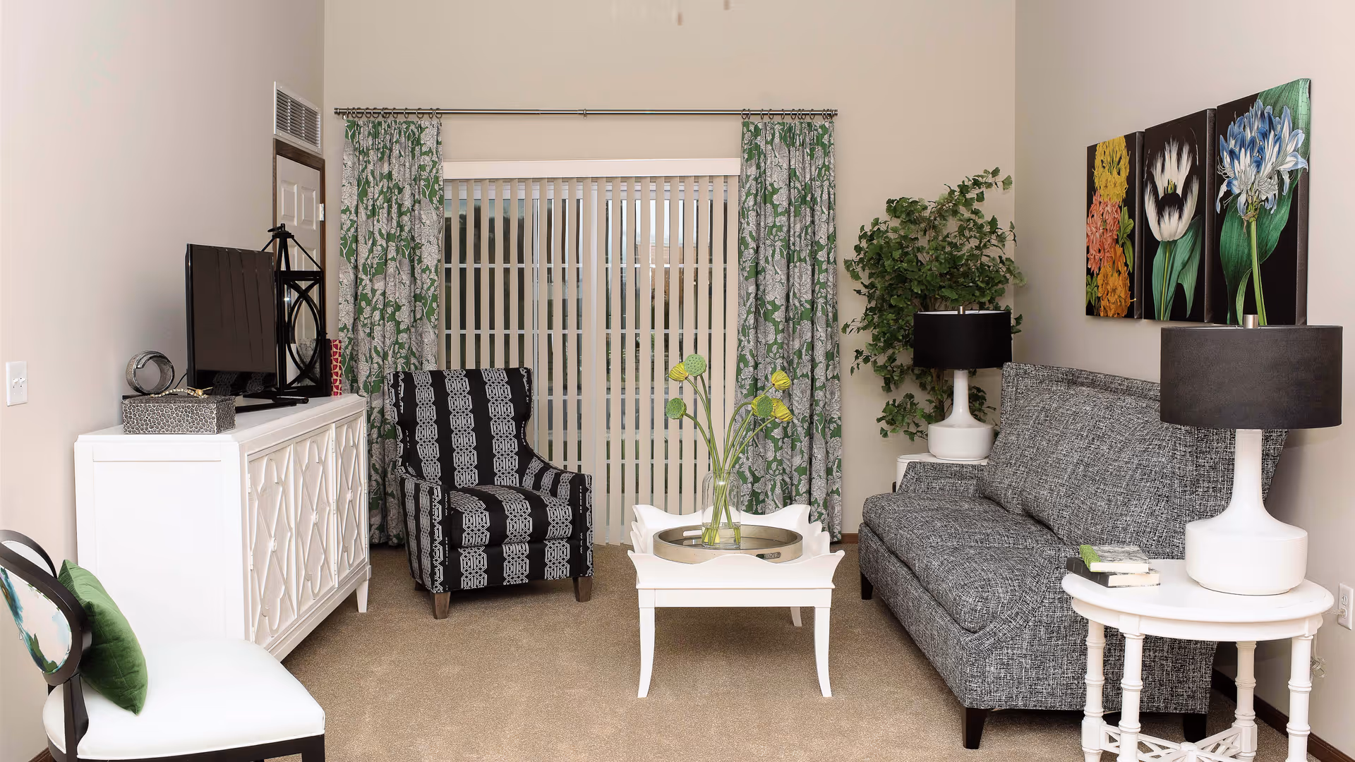 Photo 6 of Ashwood Square Retirement Community