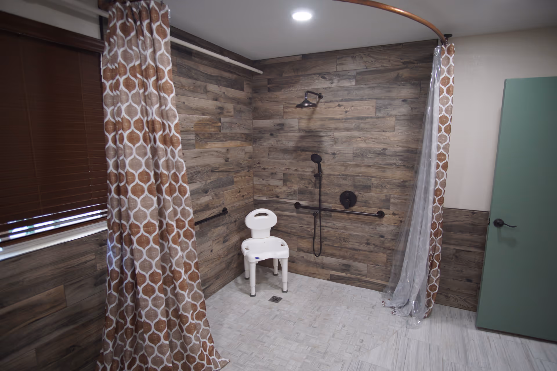 Photo 7 of Aspen Leaf Assisted Living Residence - Circle Lane