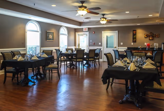 Photo 10 of Charter Senior Living of Jefferson City