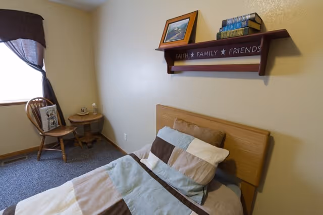 Photo of Ashley Manor Evans 2