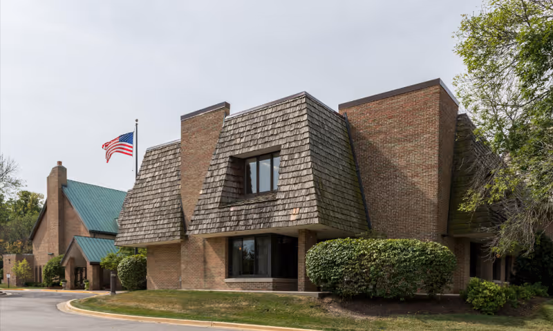 Photo of The Pearl of Hinsdale