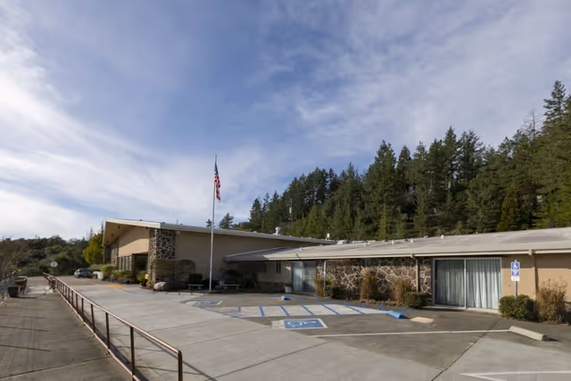 Photo 7 of Cloverdale Healthcare Center