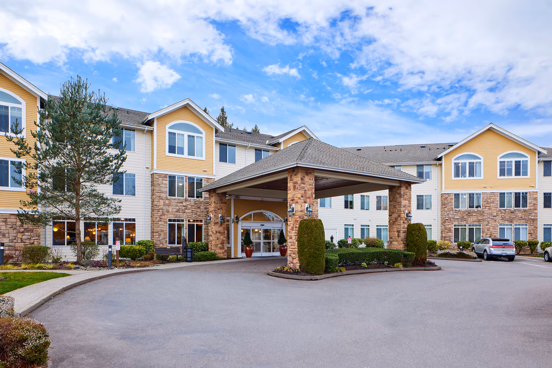 Photo of MorningStar Senior Living at Silver Lake