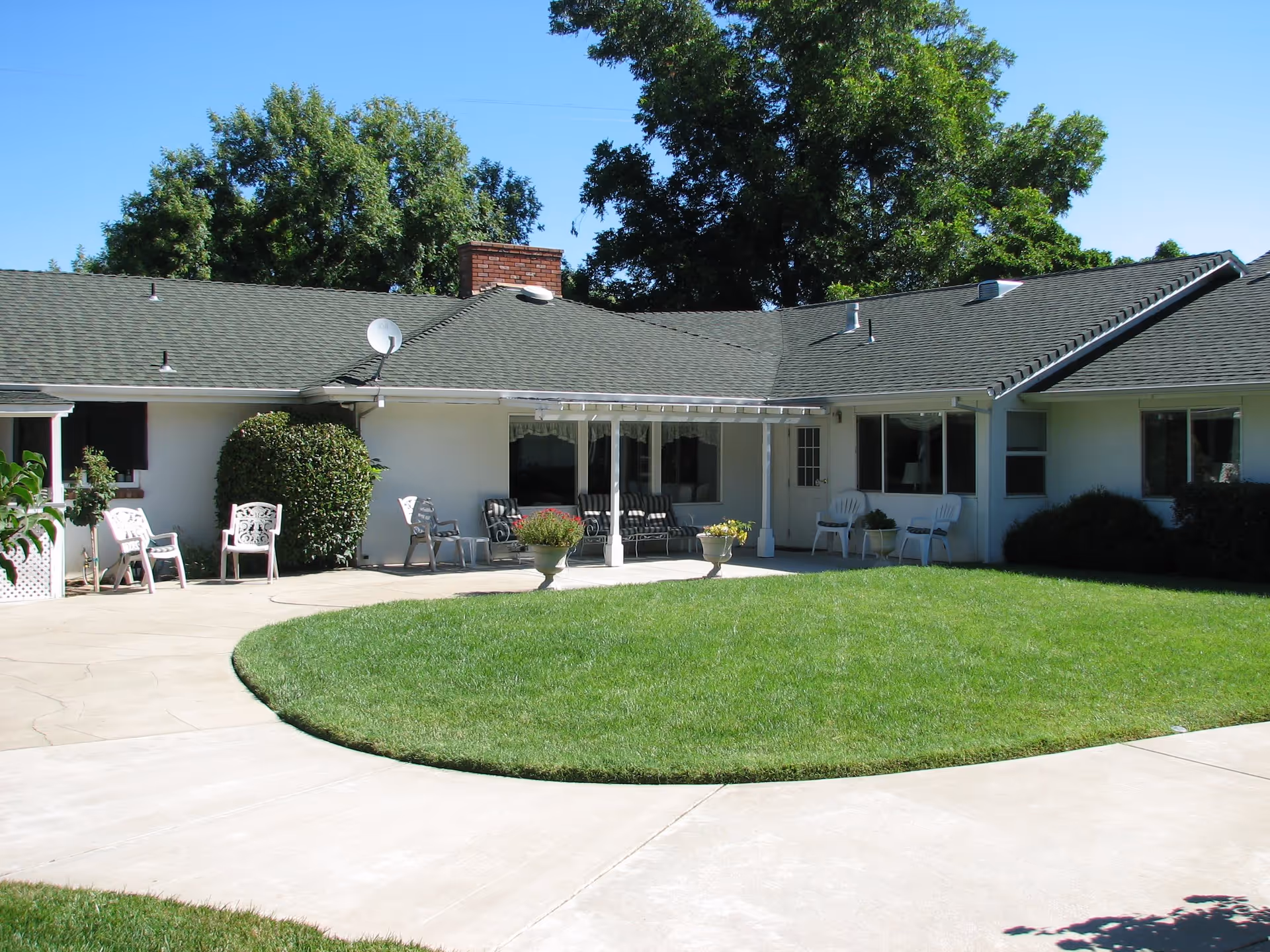 Photo 14 of Roses & Ivy Assisted Living Facility for the Elderly