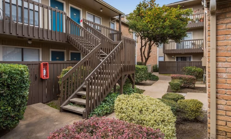 Photo 3 of Braesridge Apartments