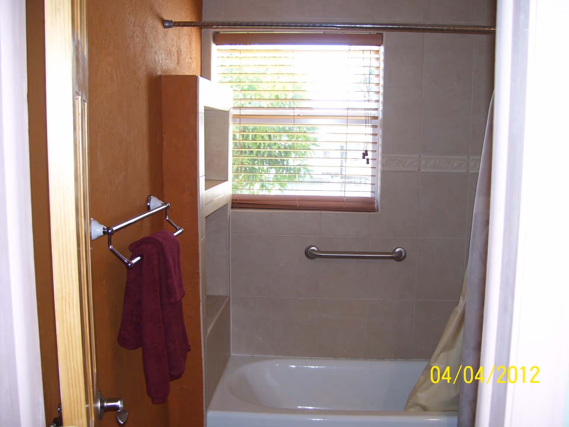 Photo 3 of Avon Manor