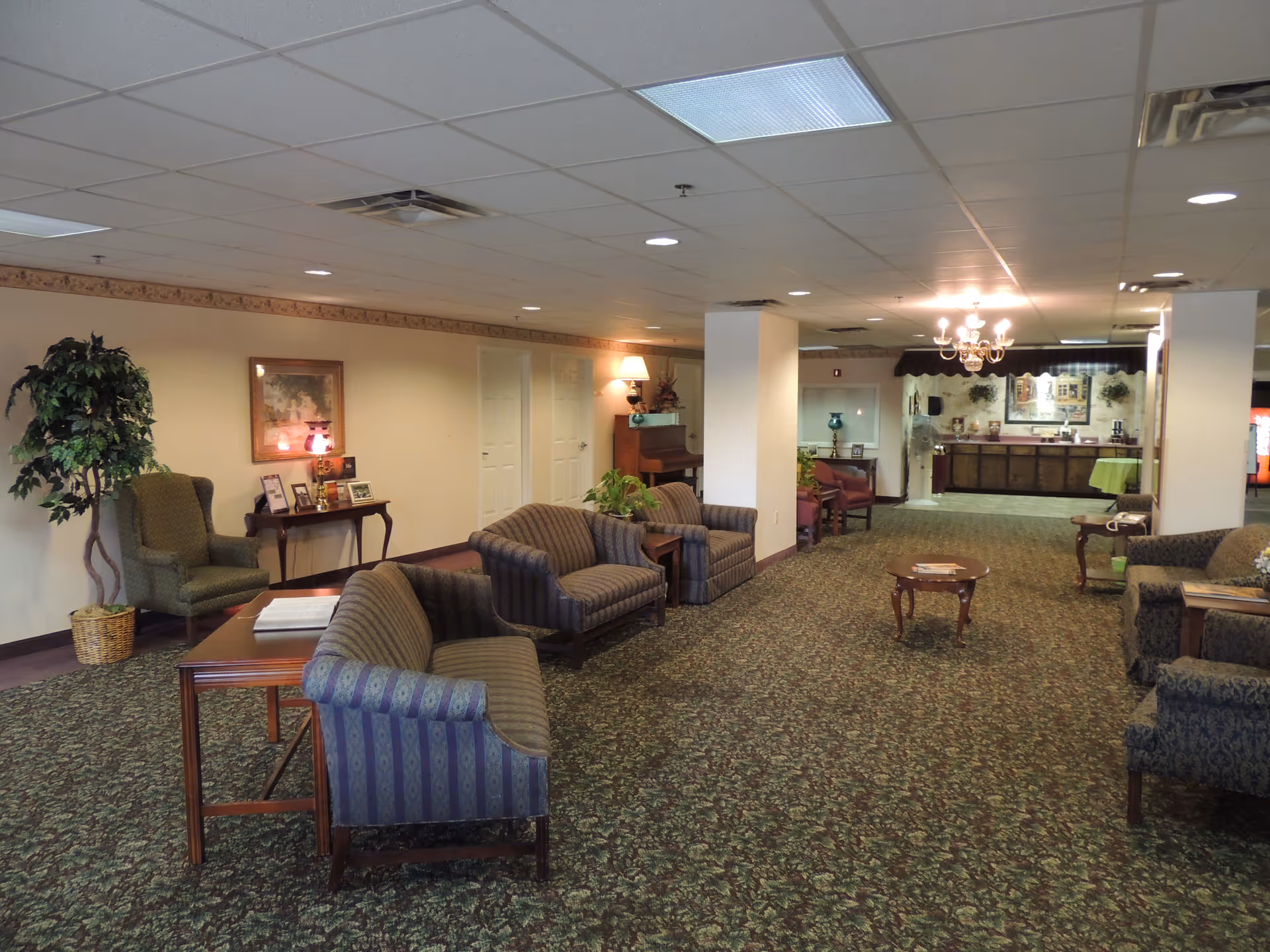 Photo 4 of Victorian Square Assisted Living and Memory Care