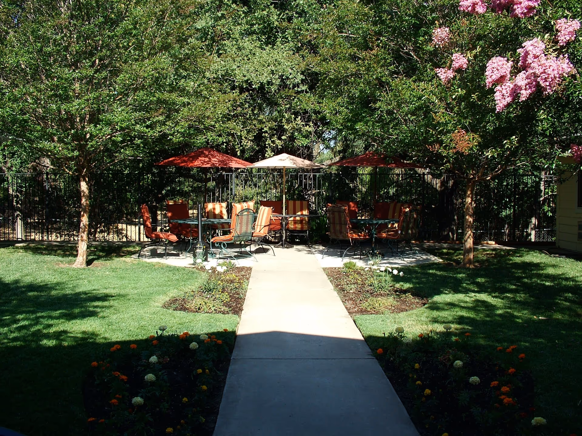 Photo 4 of Oakwood Meadows Assisted Living (Formerly Sun Oak Senior Living)
