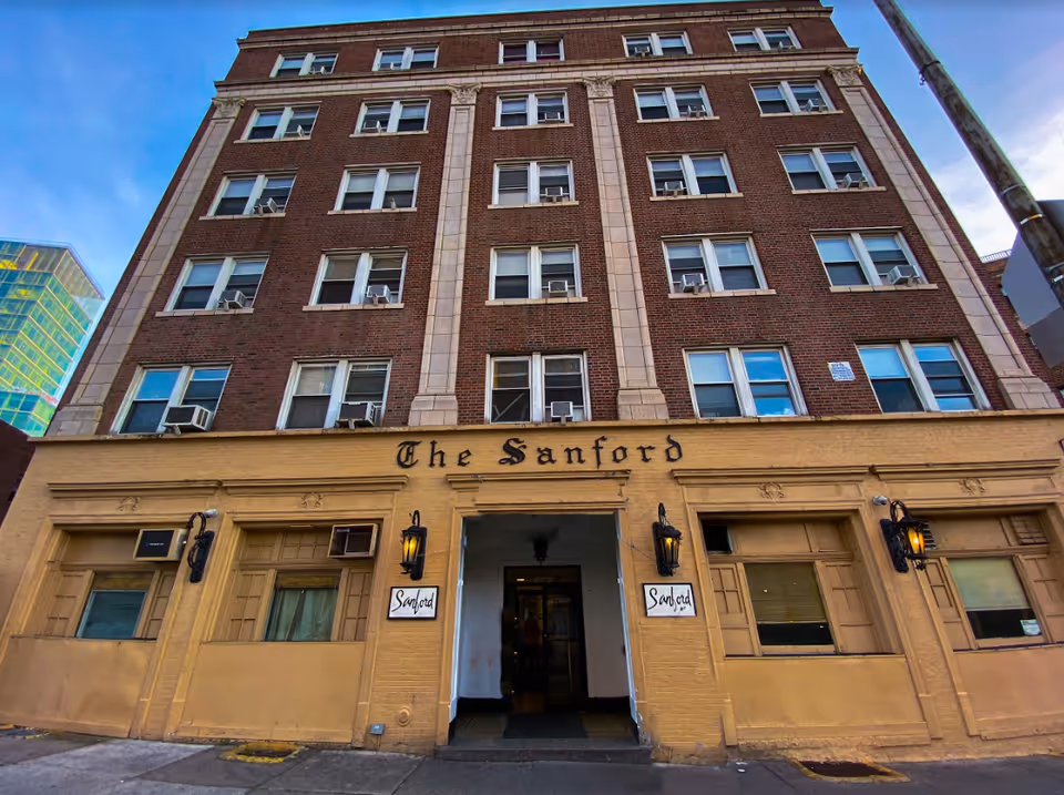 Photo of Sanford Manor