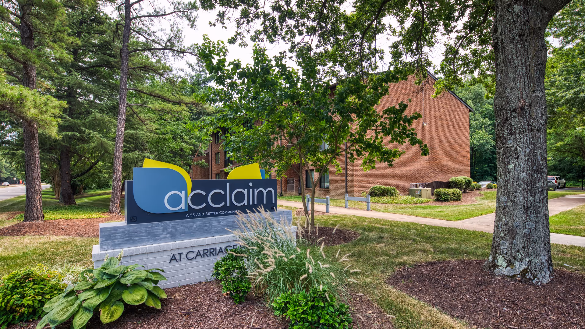 Photo 4 of Carriage Hill Apartments