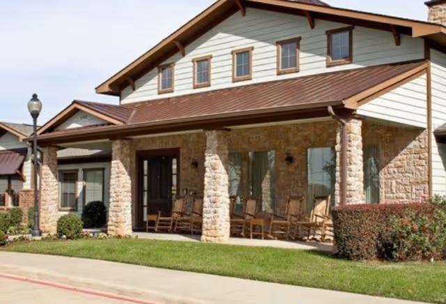 Photo 2 of Magnolia Court Assisted Living and Memory Care