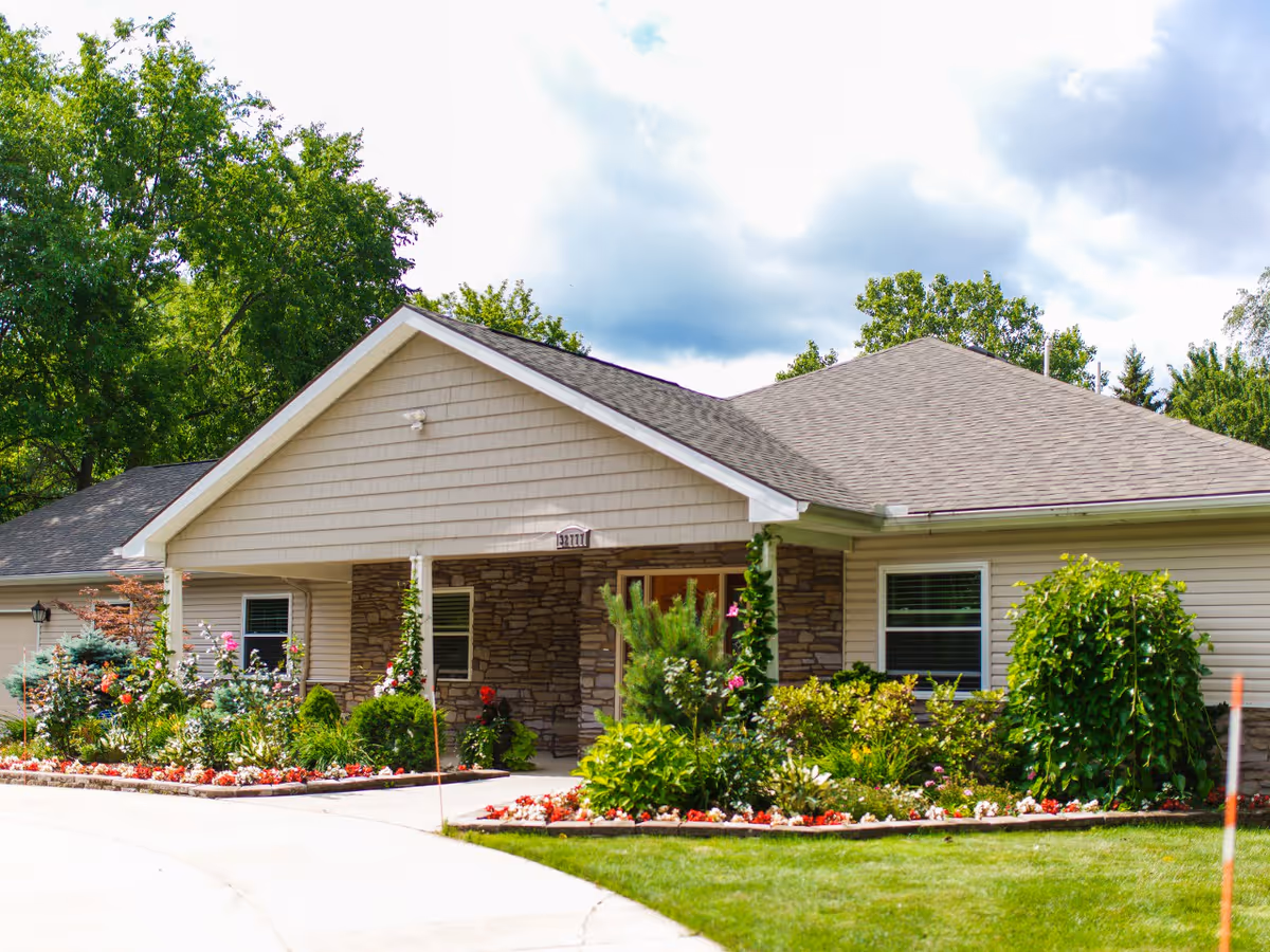 Photo of Orchard Manor | Senior Care in Farmington Hills MI