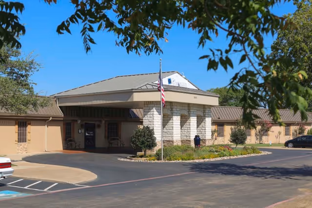 Photo 3 of Carrollton Health & Rehabilitation Center