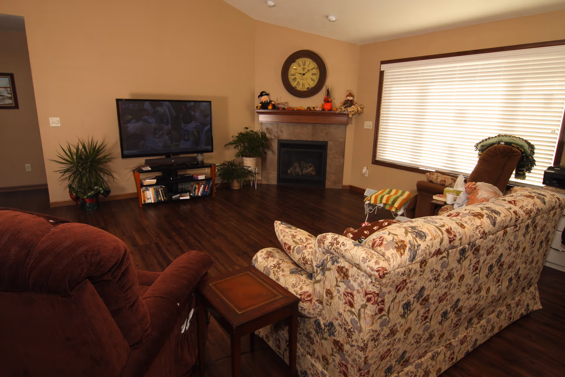 Photo 3 of Helen's House - Kimberly Blue