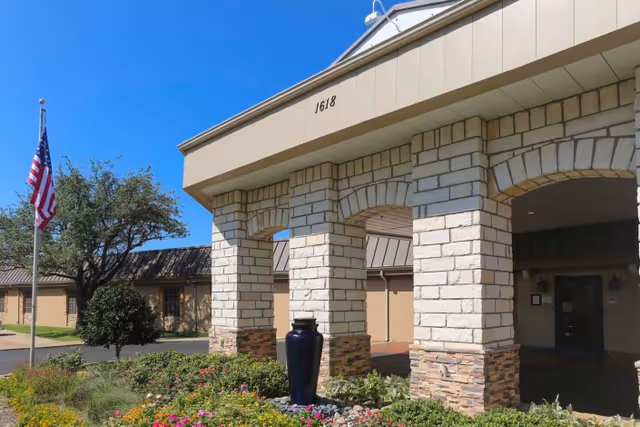 Photo 4 of Carrollton Health & Rehabilitation Center
