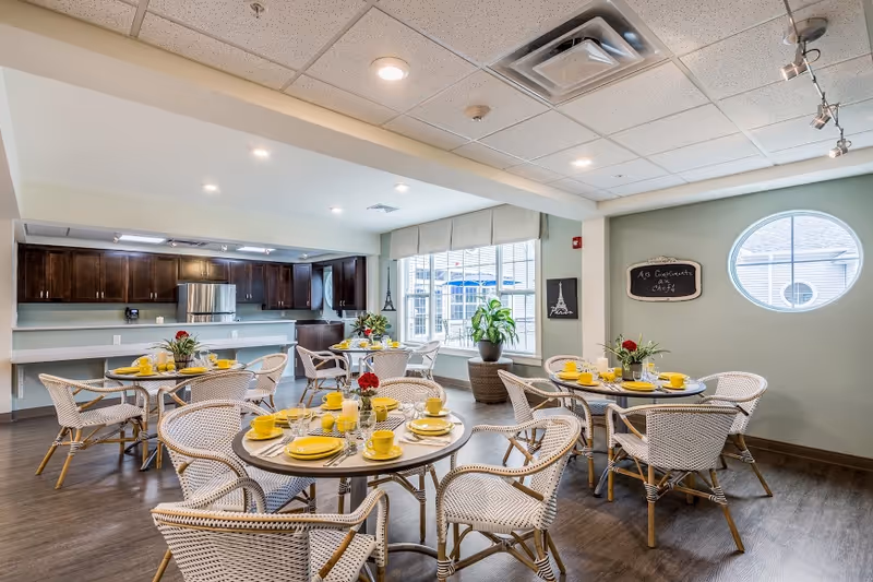 Photo 8 of Peregrine Senior Living at Colonie