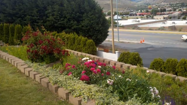 Photo 3 of Kadie Glen