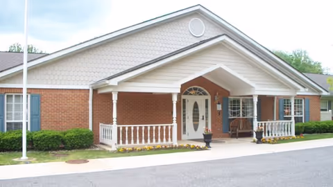 Photo 3 of Arden Courts - ProMedica Memory Care Community (Annandale)