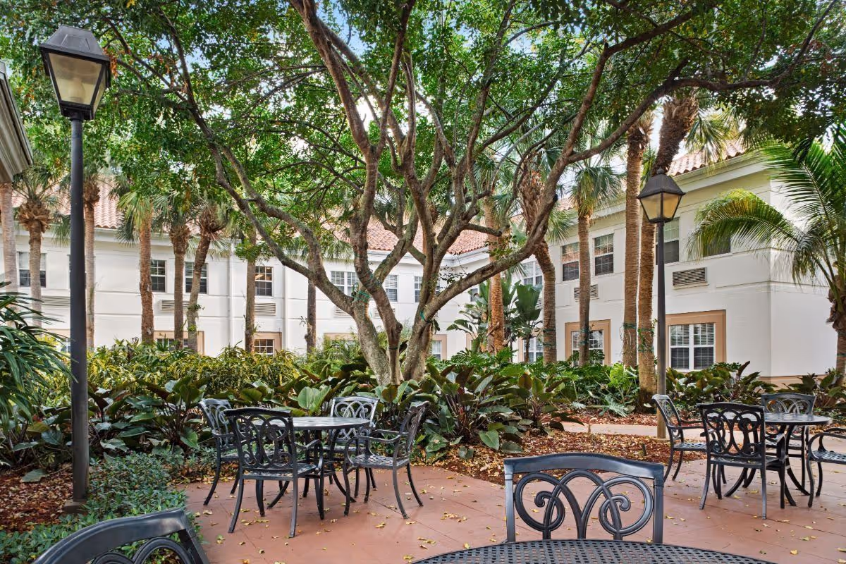 Photo 2 of Stratford Court of Boca Pointe