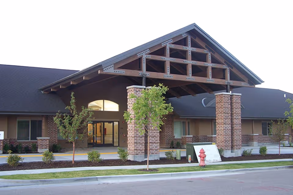 Photo 2 of The Lodge At Riverton