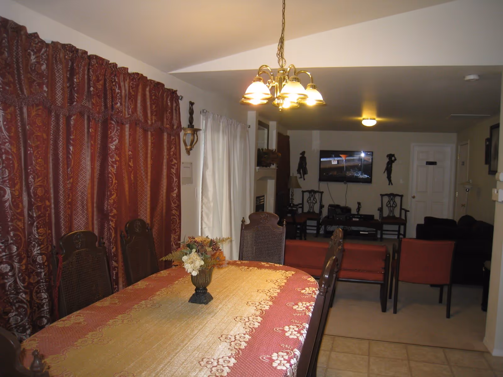 Photo 2 of Temperly's Long Term Care Family Home