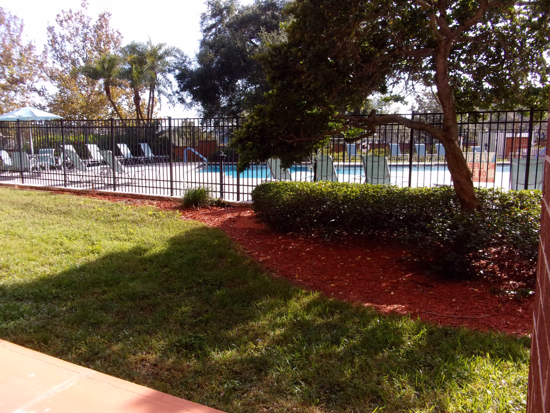 Photo 2 of Hampton Apartments