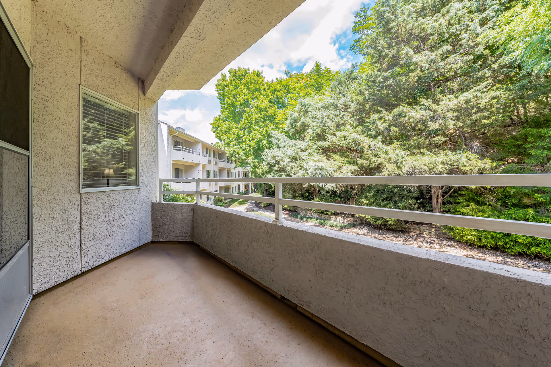Photo 4 of Holiday Elm Park Estates