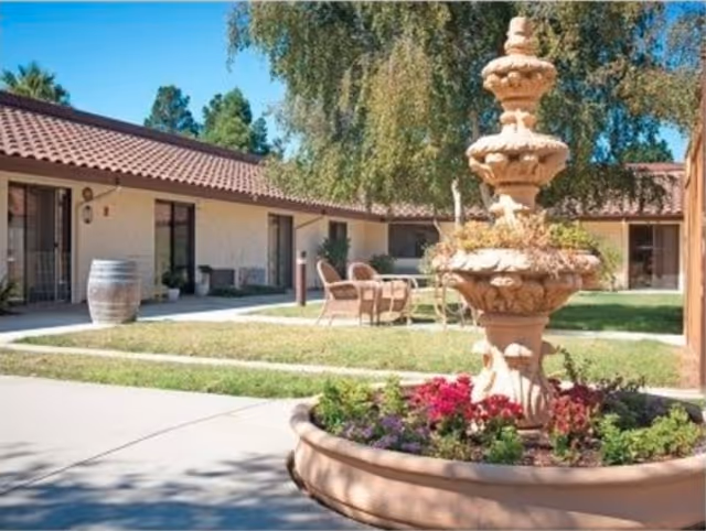 Photo 7 of Fountain Square Of Lompoc