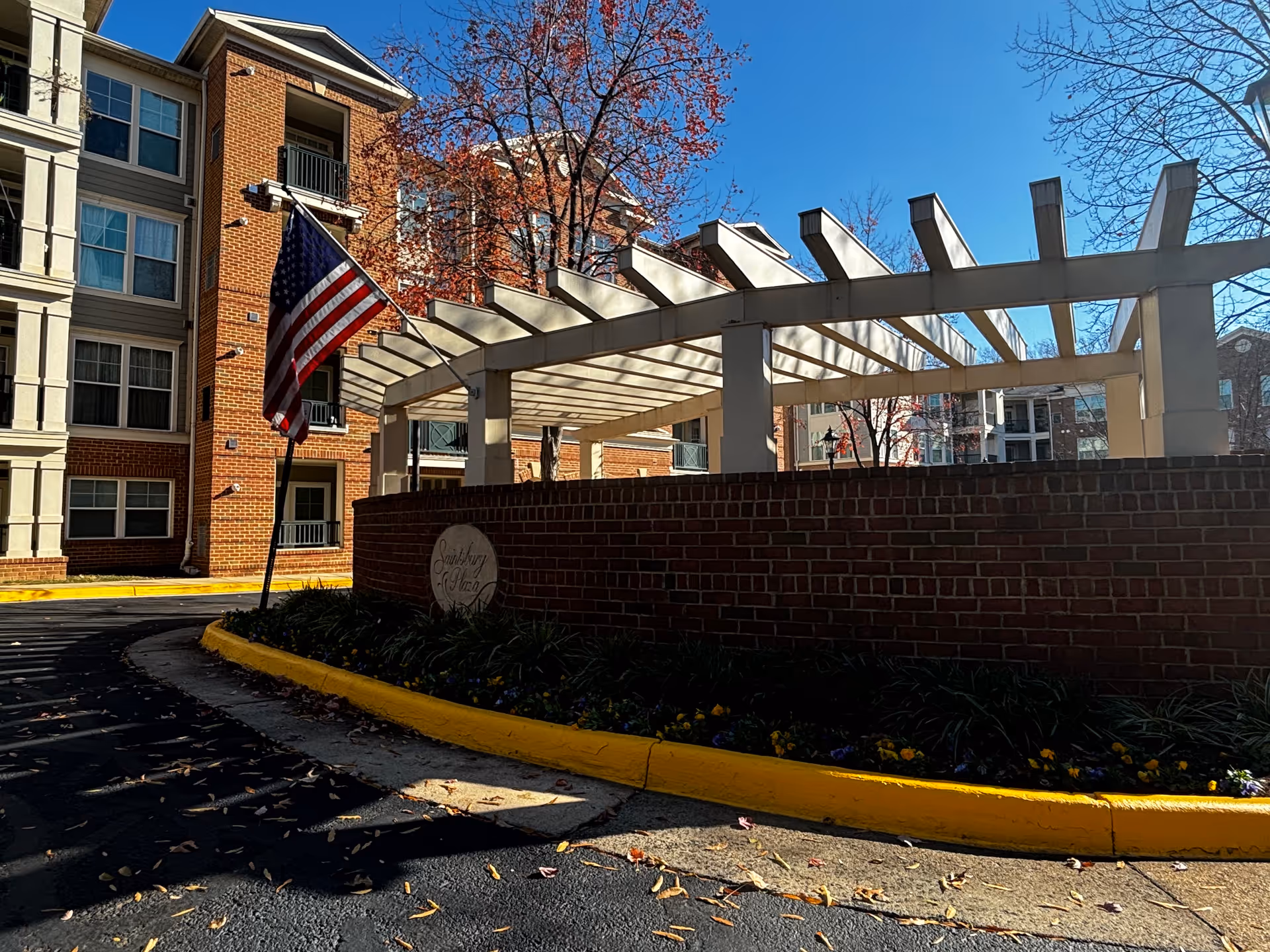 Photo of Saintsbury Plaza