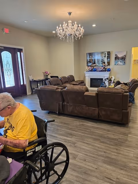 Photo 6 of Hoover Oaks memory care and assisted living