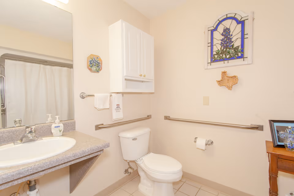 Photo 7 of Countryside Manor