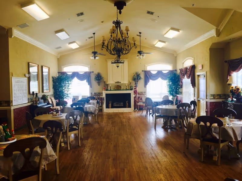 Photo 4 of Colonial Lodge Assisted Living & Memory Care