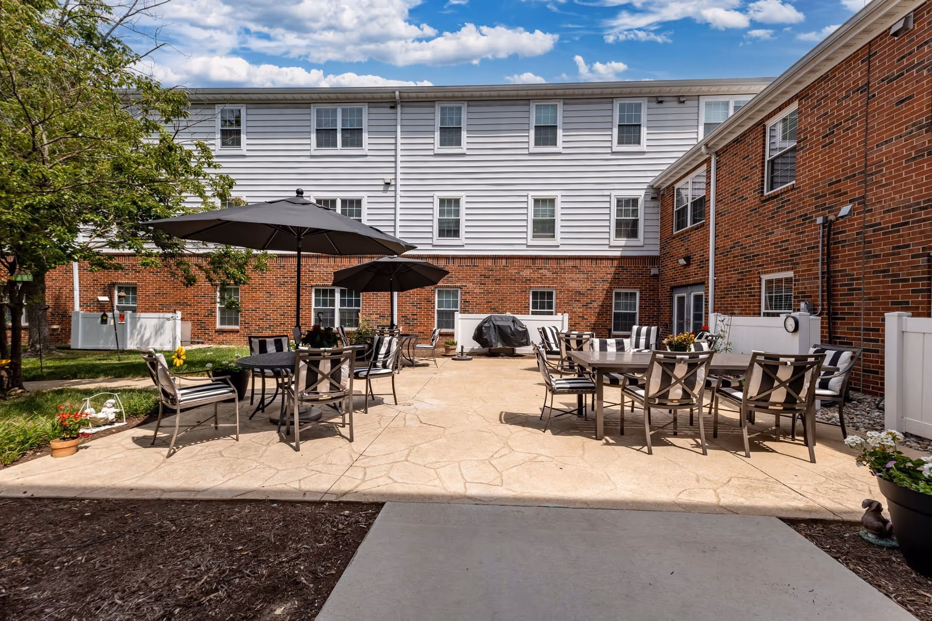 Photo 5 of Cedarhurst Senior Living of Tesson Heights