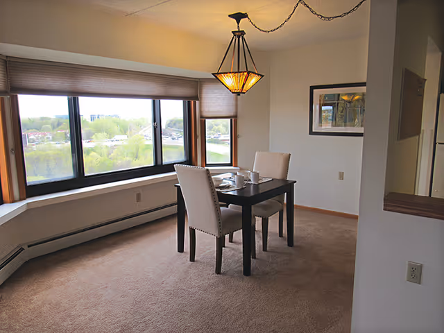 Photo 14 of Knollwood Place Apartments