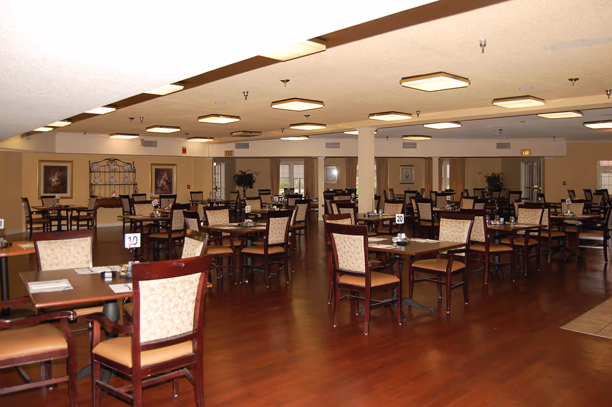 Photo 3 of Kennington Pointe