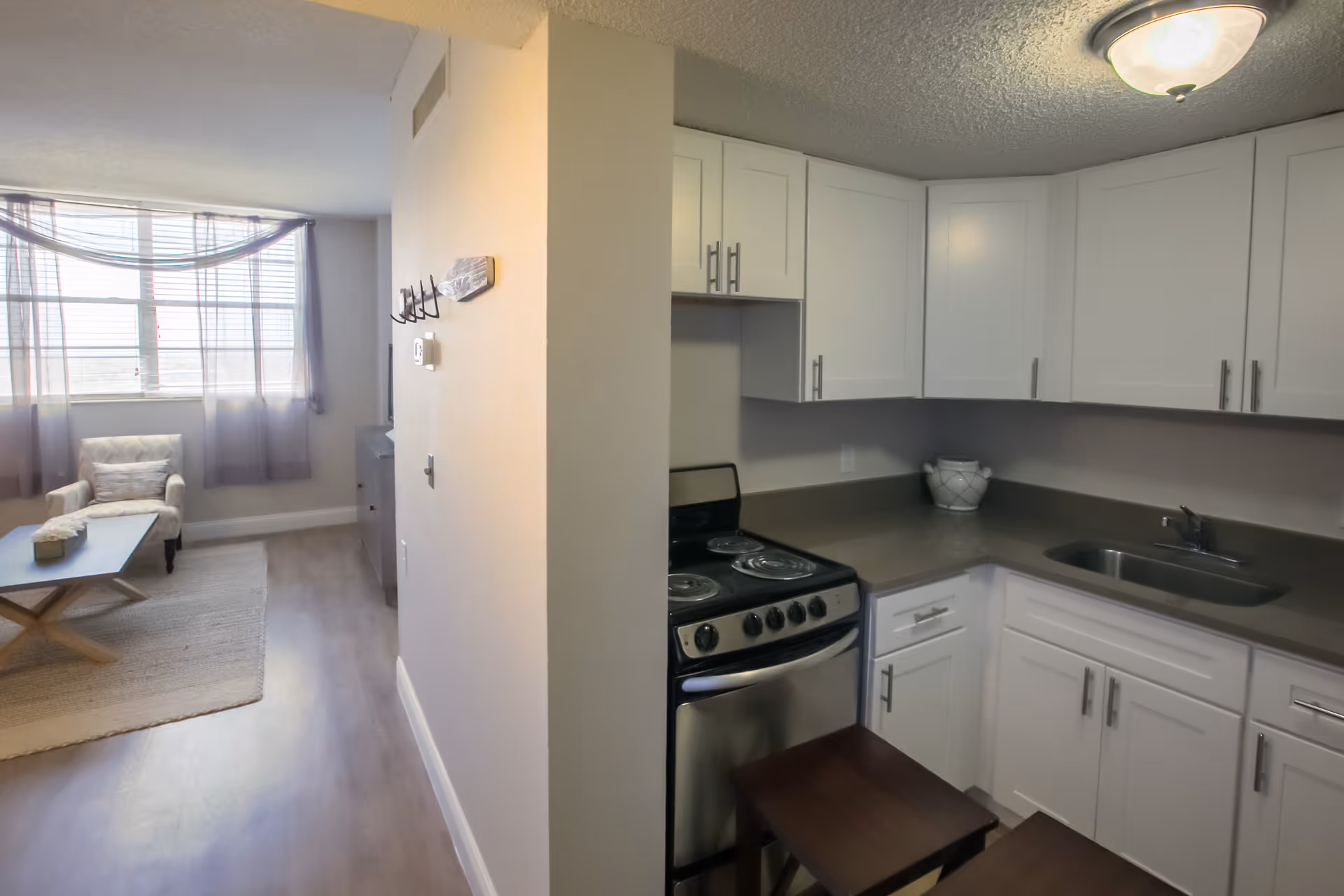 Photo 10 of Lakeview Tower