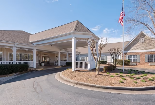 Photo 4 of Lakes at Gainesville Assisted Living